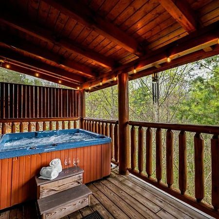 2-Bedroom Cabin With 2 Master Suites, Loft, Half-Bath And Hot Tub In A Serene Resort Setting Sevierville Eksteriør bilde
