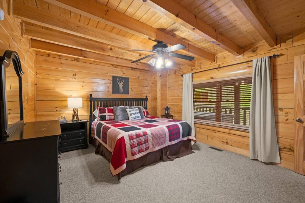 2-Bedroom Cabin With 2 Master Suites, Loft, Half-Bath And Hot Tub In A Serene Resort Setting Sevierville Eksteriør bilde