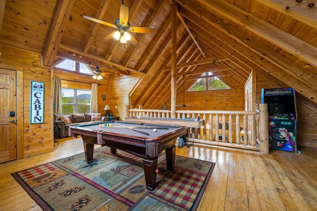 2-Bedroom Cabin With 2 Master Suites, Loft, Half-Bath And Hot Tub In A Serene Resort Setting Sevierville Eksteriør bilde